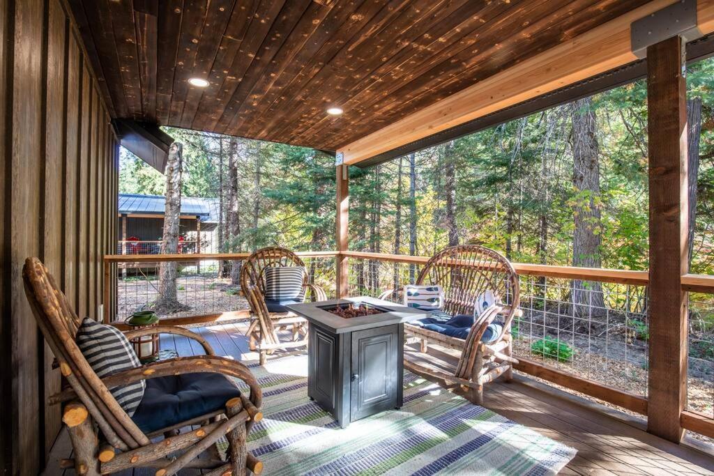 Lake House Tiny Cabin Near Lake Wenatchee Leavenworth Exterior photo